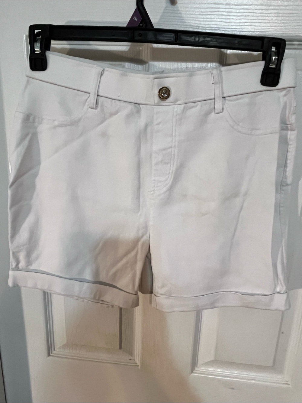 Thrill White Classic Jean Shorts